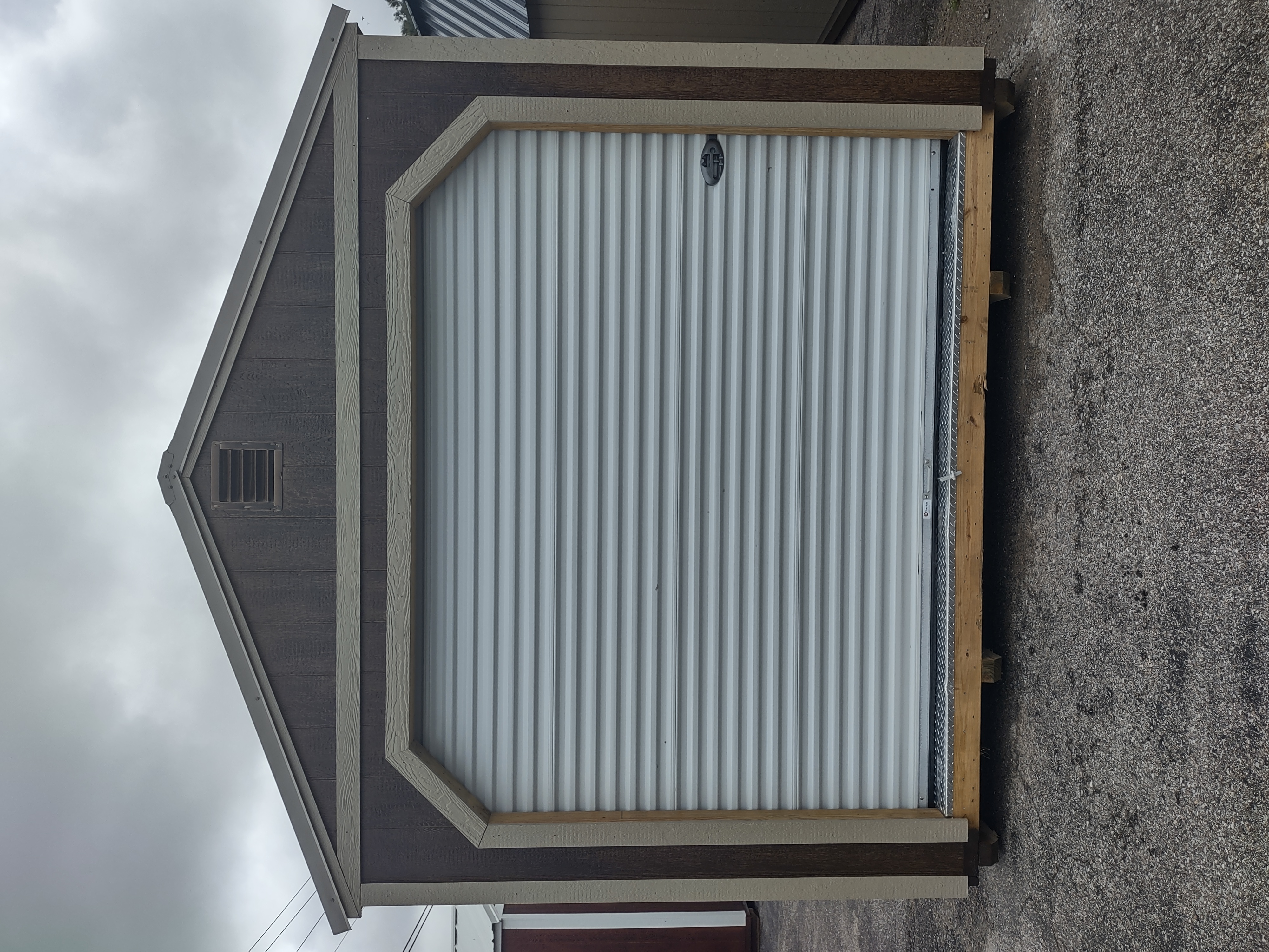 12×32 Garage