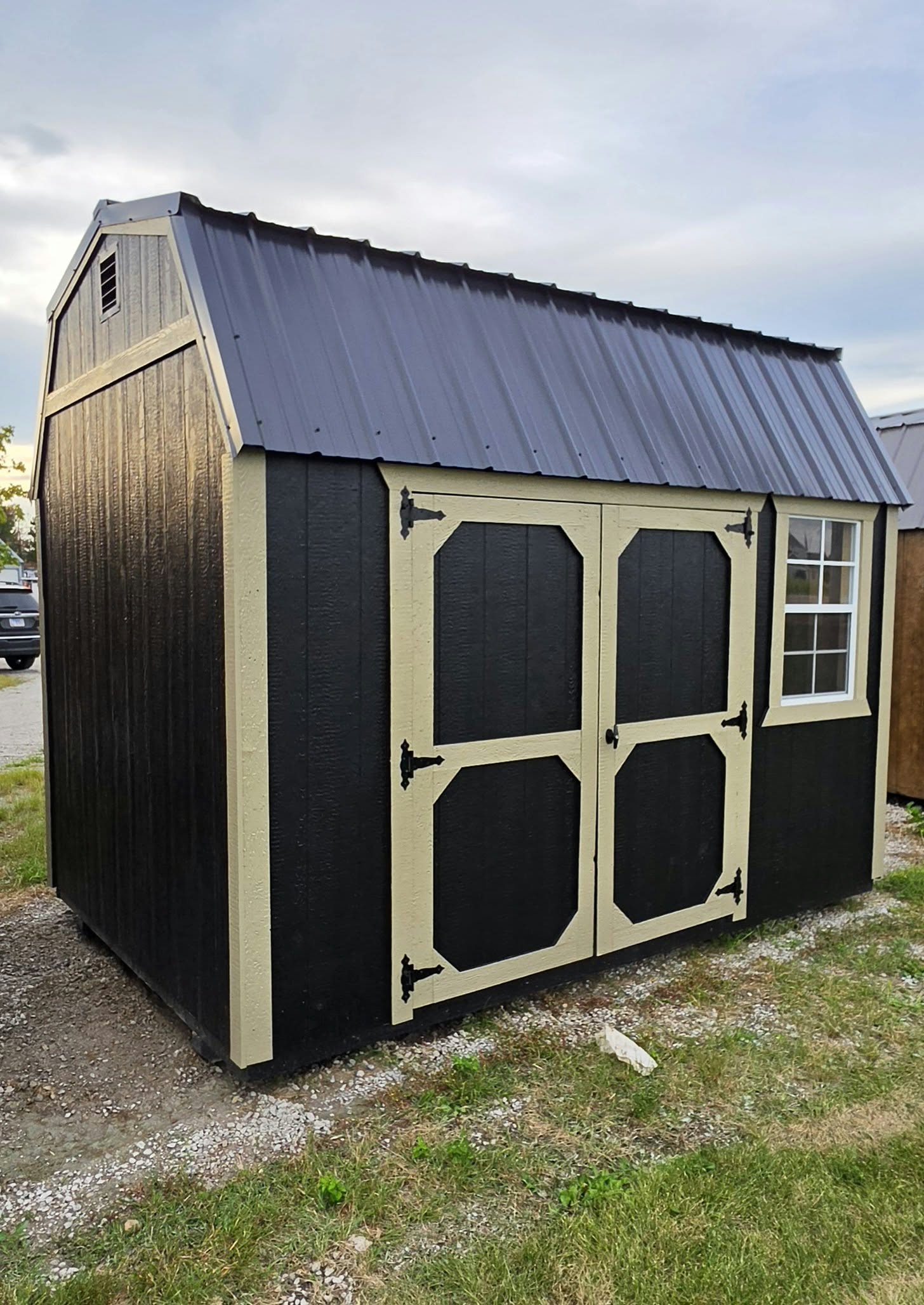 8×12 Side Lofted Barn in Bloomington, IL