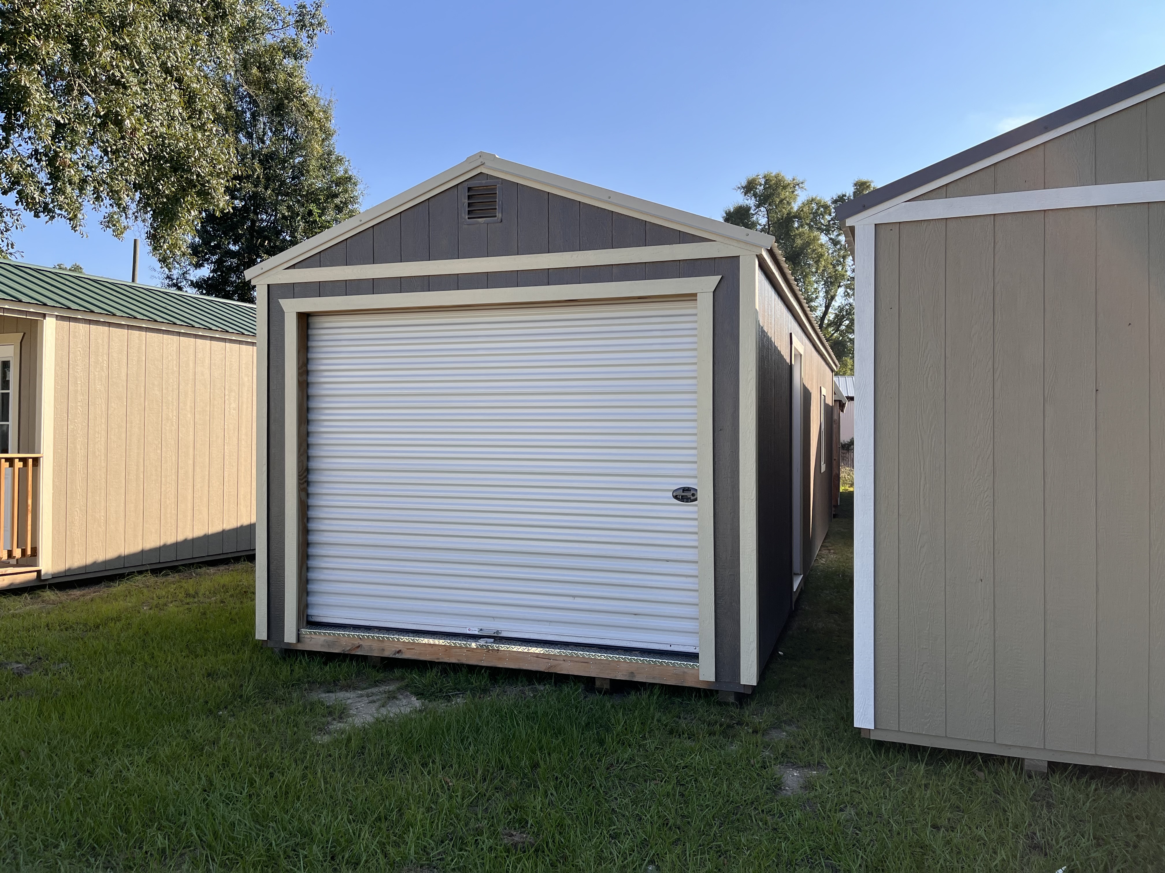 12×32 Garage