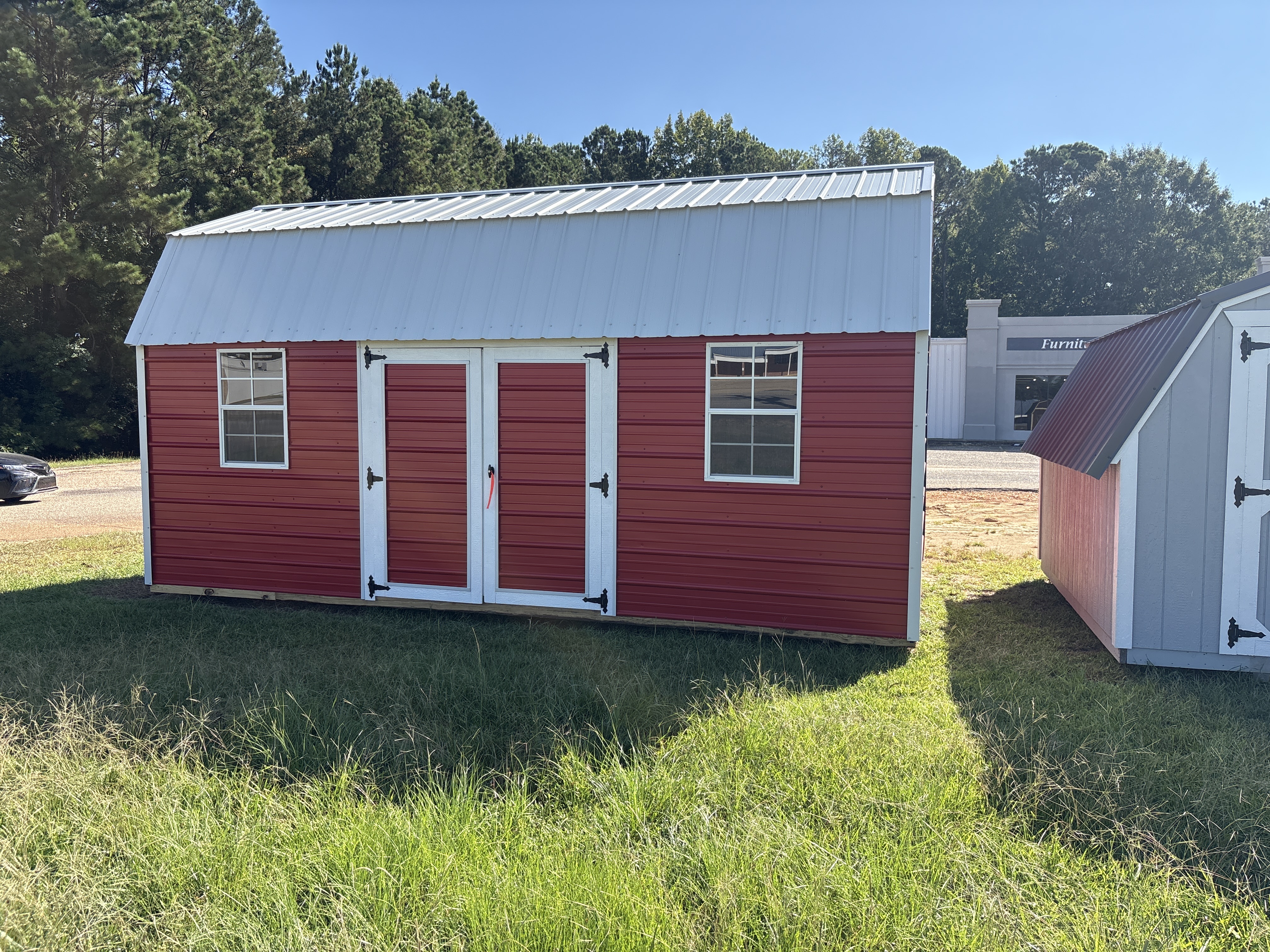Side Lofted Barn