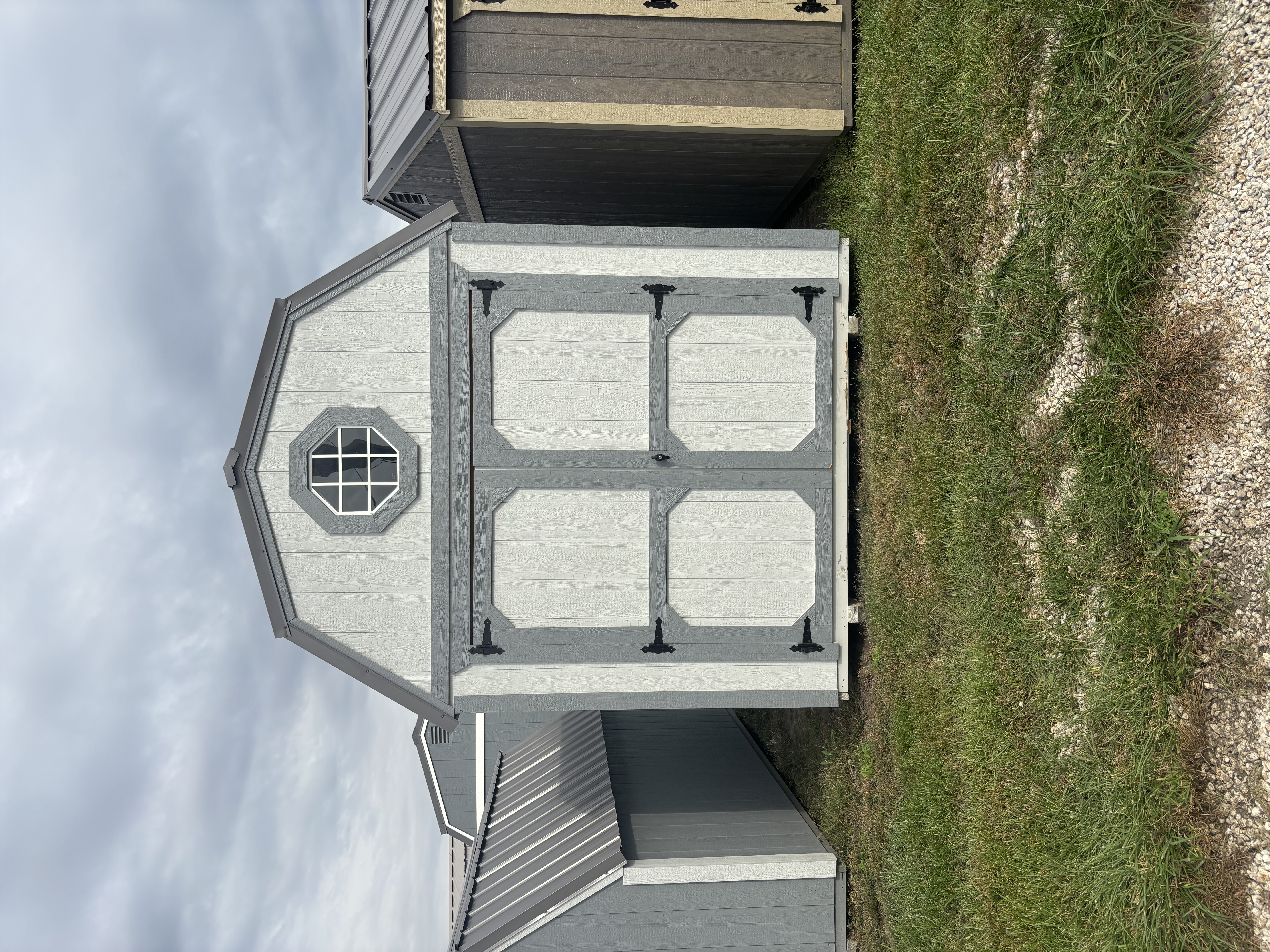 8×12 Lofted Barn in Wapella, IL