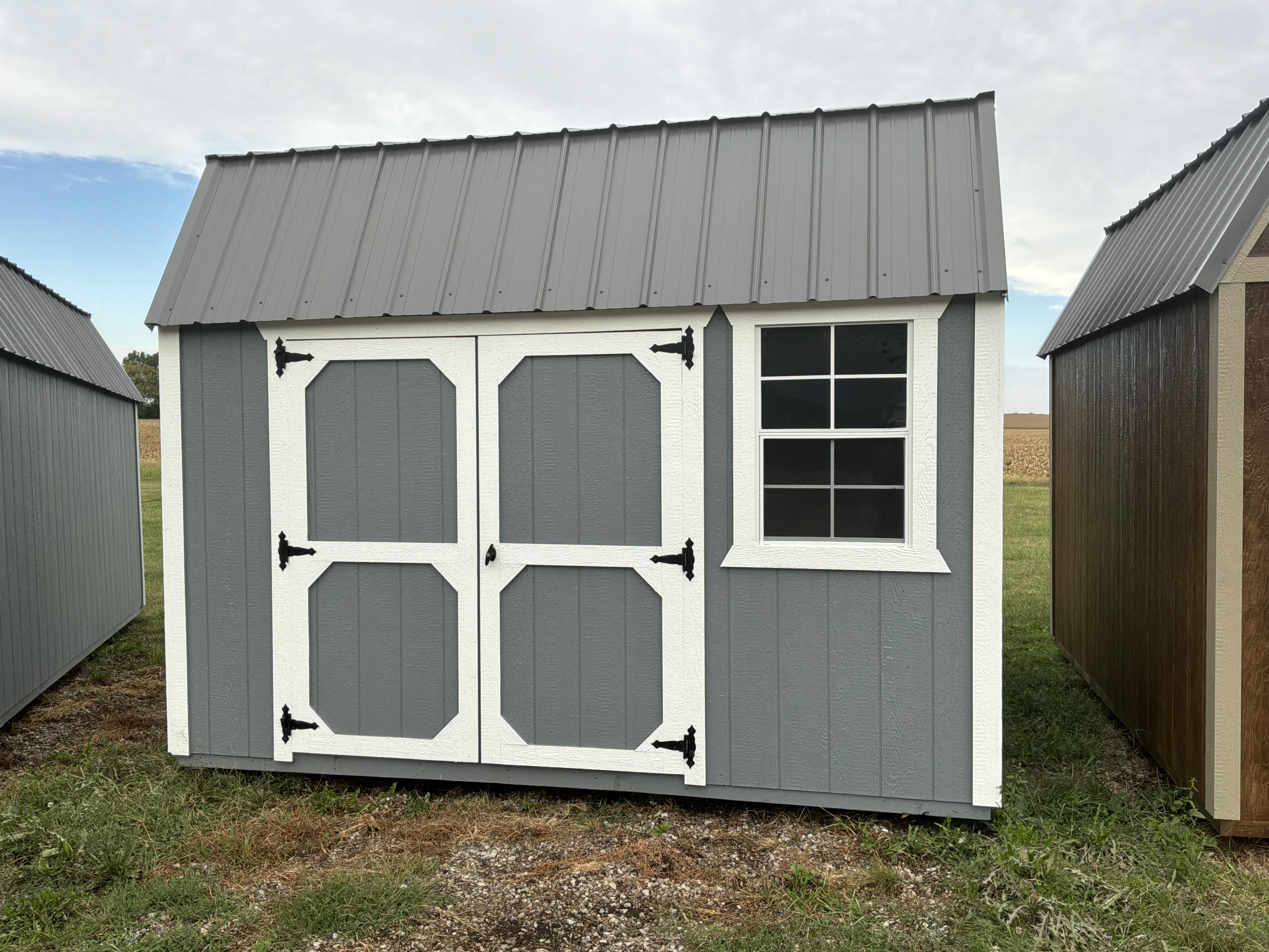 8×12 Side Lofted Barn in Pana, IL