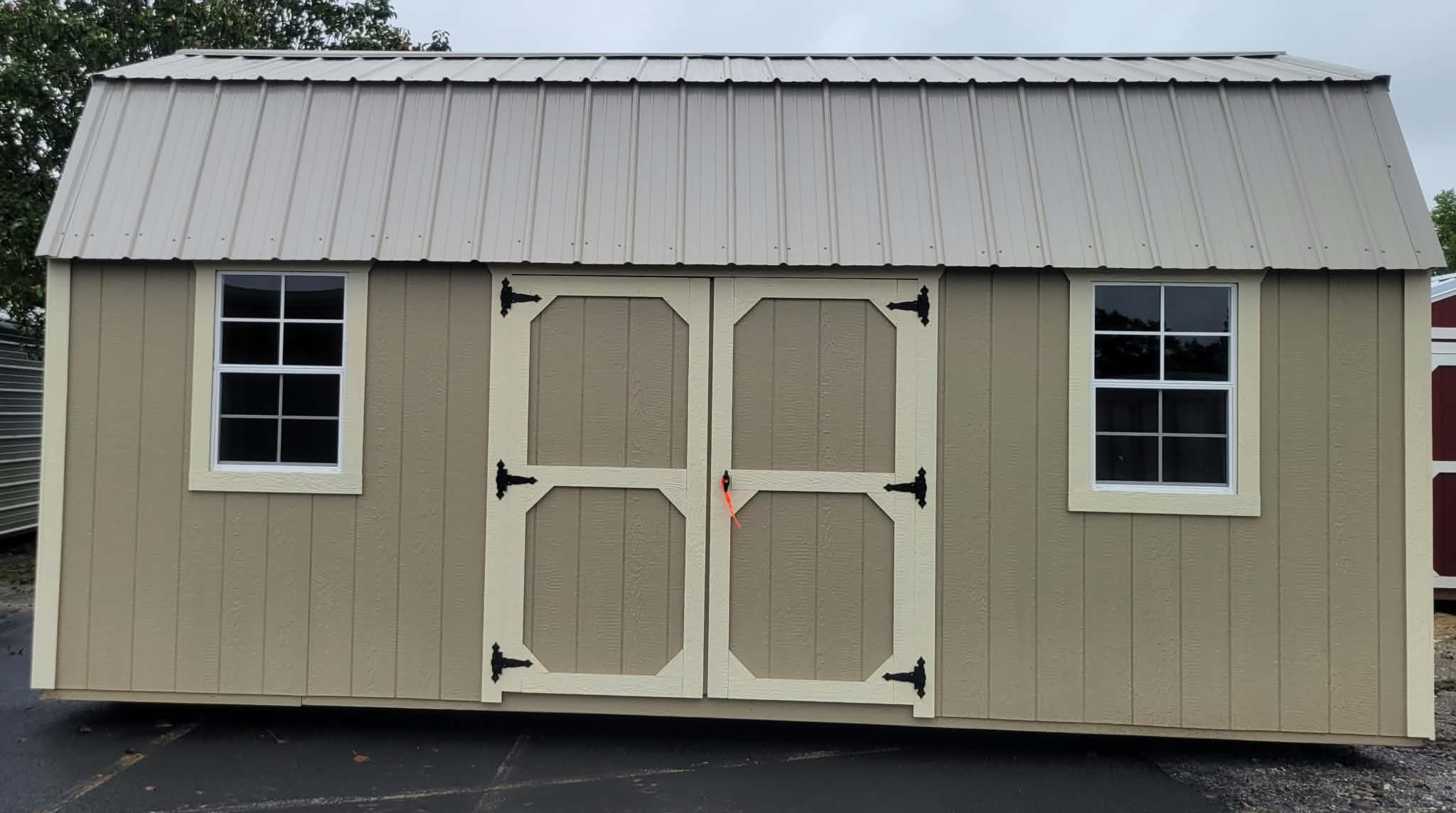 Side Lofted Barn