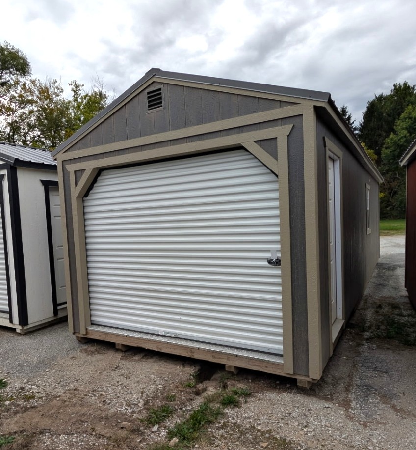 12×32 Garage in Wanatah, IN