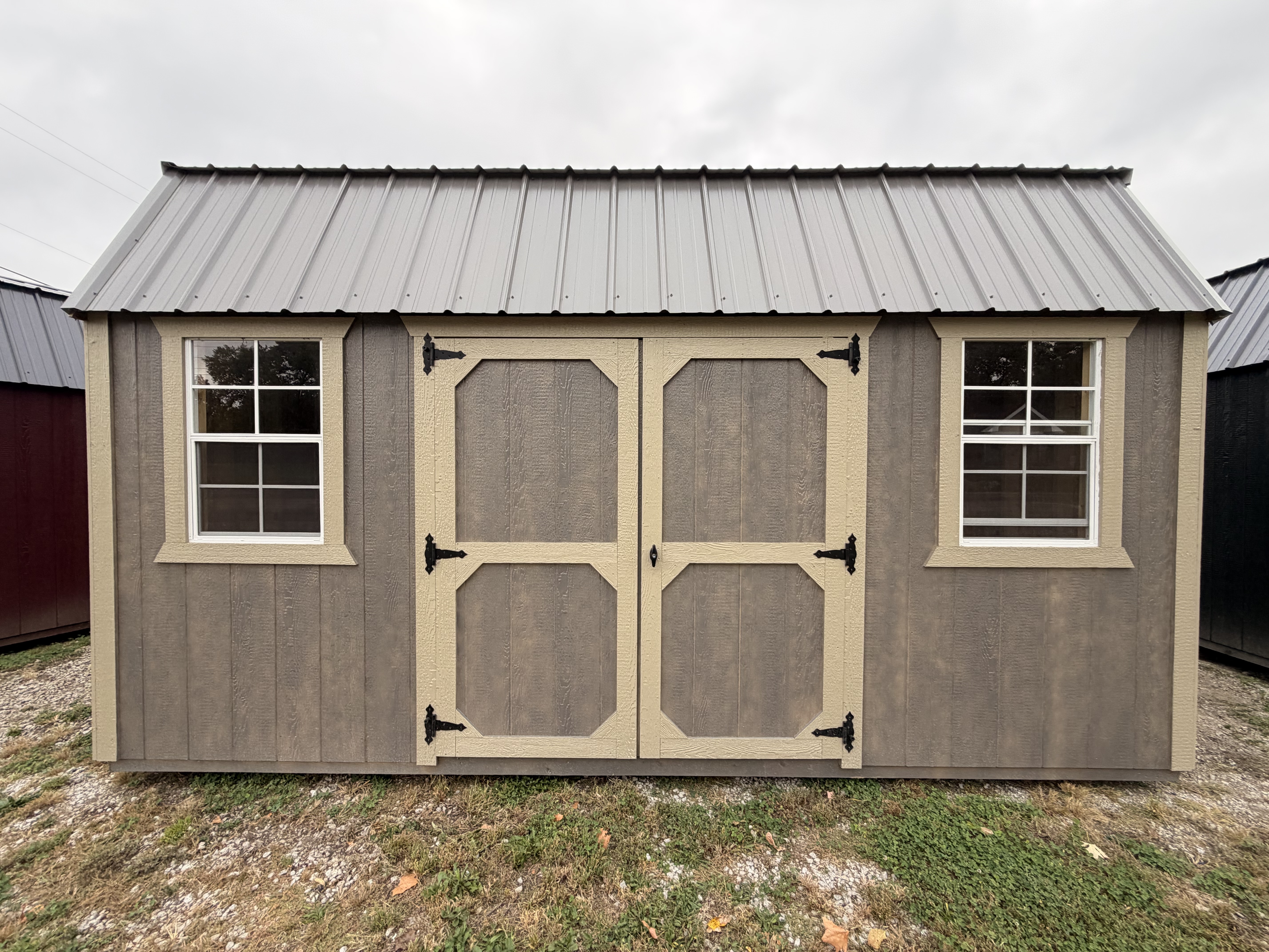 10×16 Side Lofted Barn in Springfield, IL