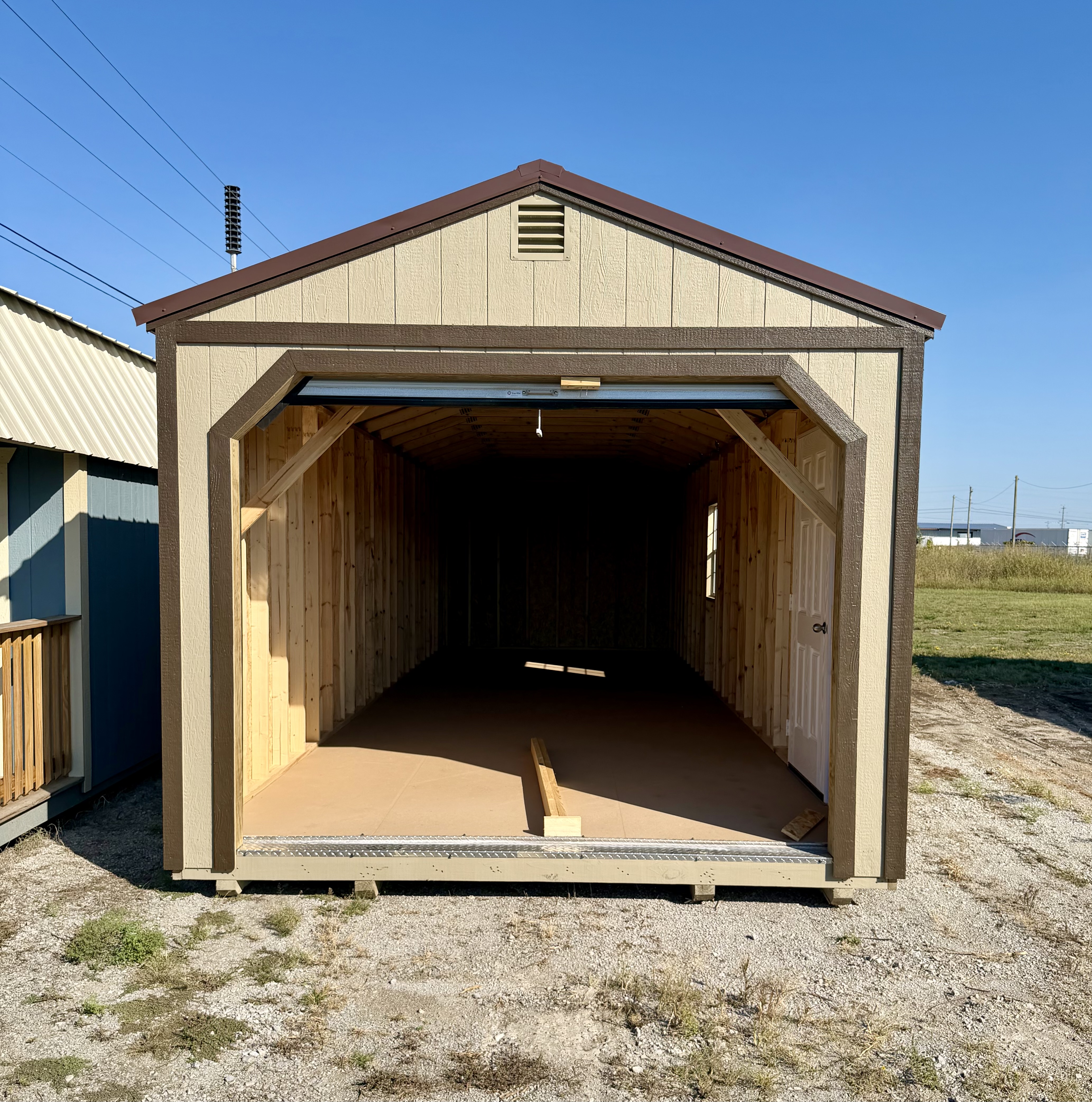 12×32 Garage