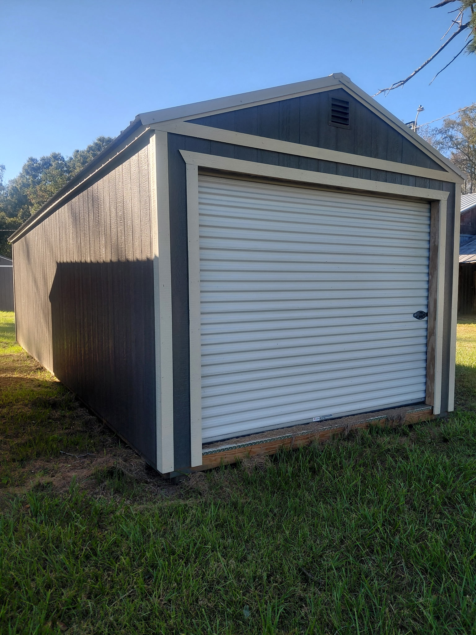 12×32 Garage