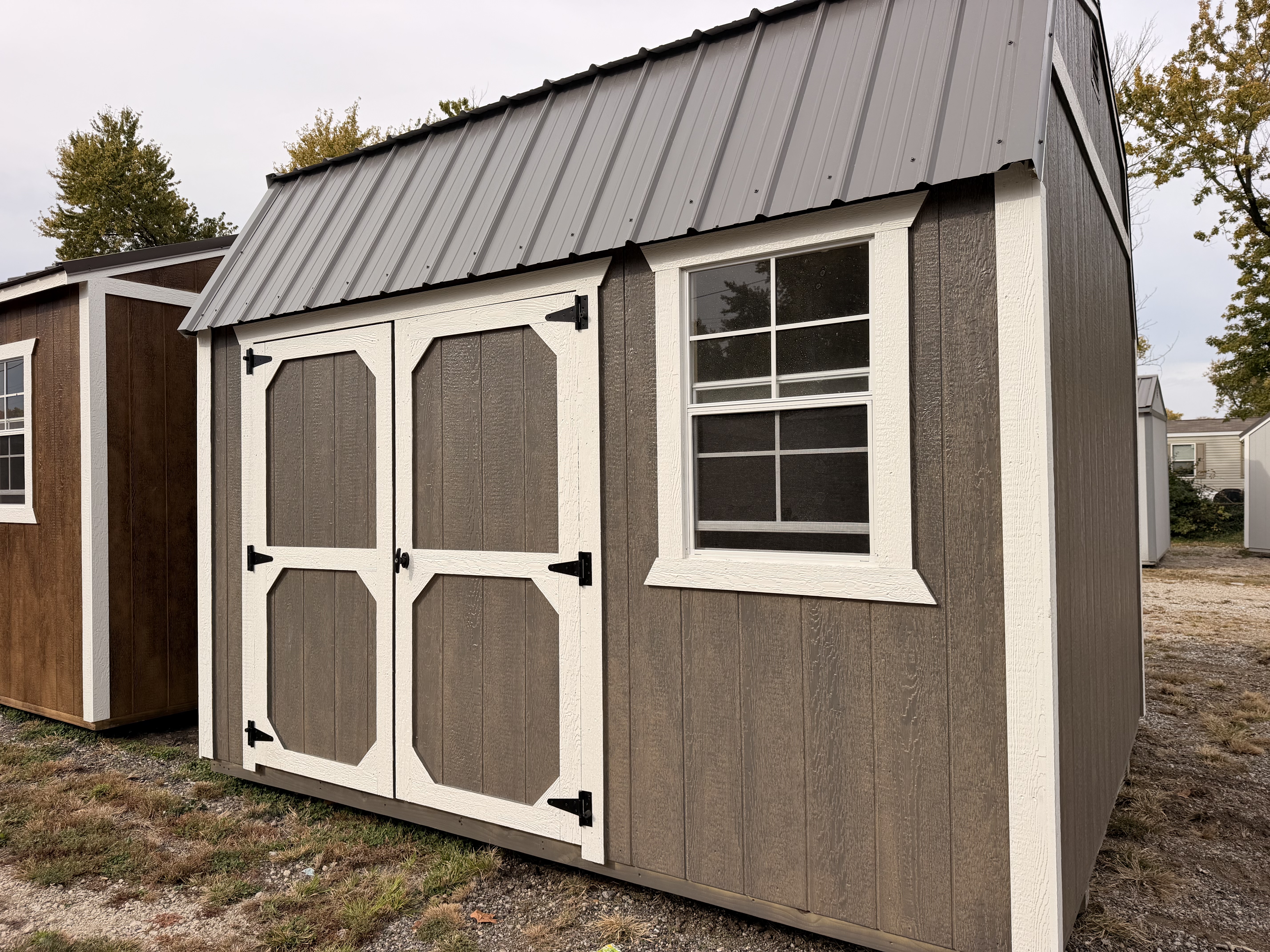 10×12 Side Lofted Barn in Springfield, IL